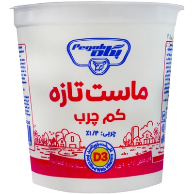 ماست پگاه کم چرب غنی شده 700 گرم